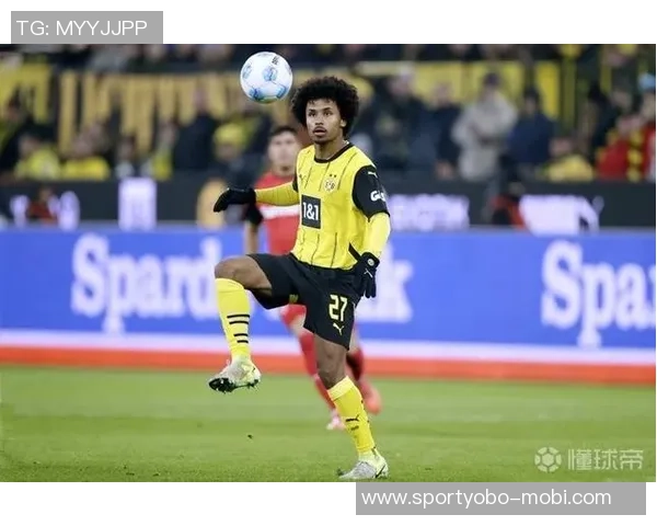 阿德耶米因情绪失控被多特罚款九万欧元引发热议 阿德耶米因情绪失控被多特罚款九万欧元引发热议